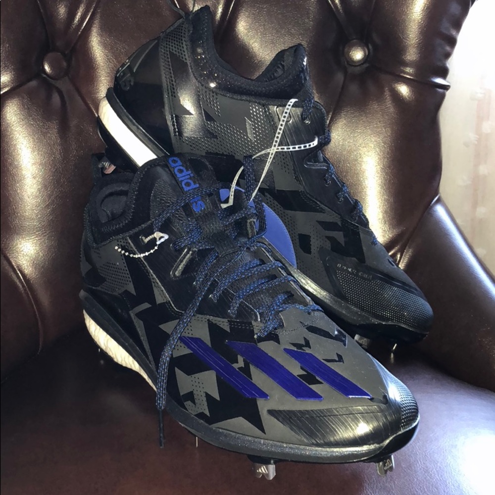 Adidas Boost IronSkin Mens Sports Cleats
